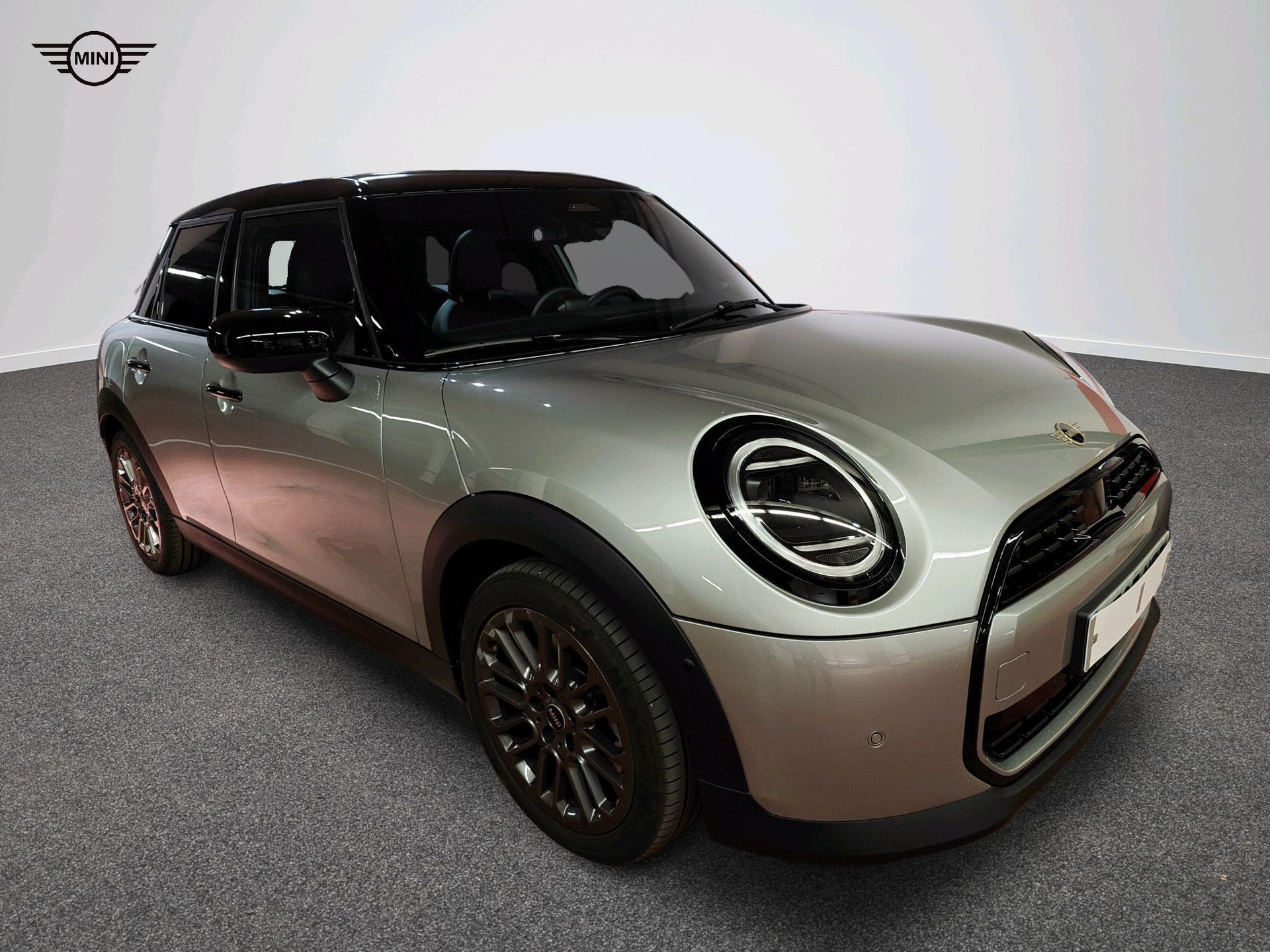 fotoG 15 del MINI MINI Cooper 5 Puertas C 115 kW (156 CV) 156cv Gasolina del 2025 en Madrid