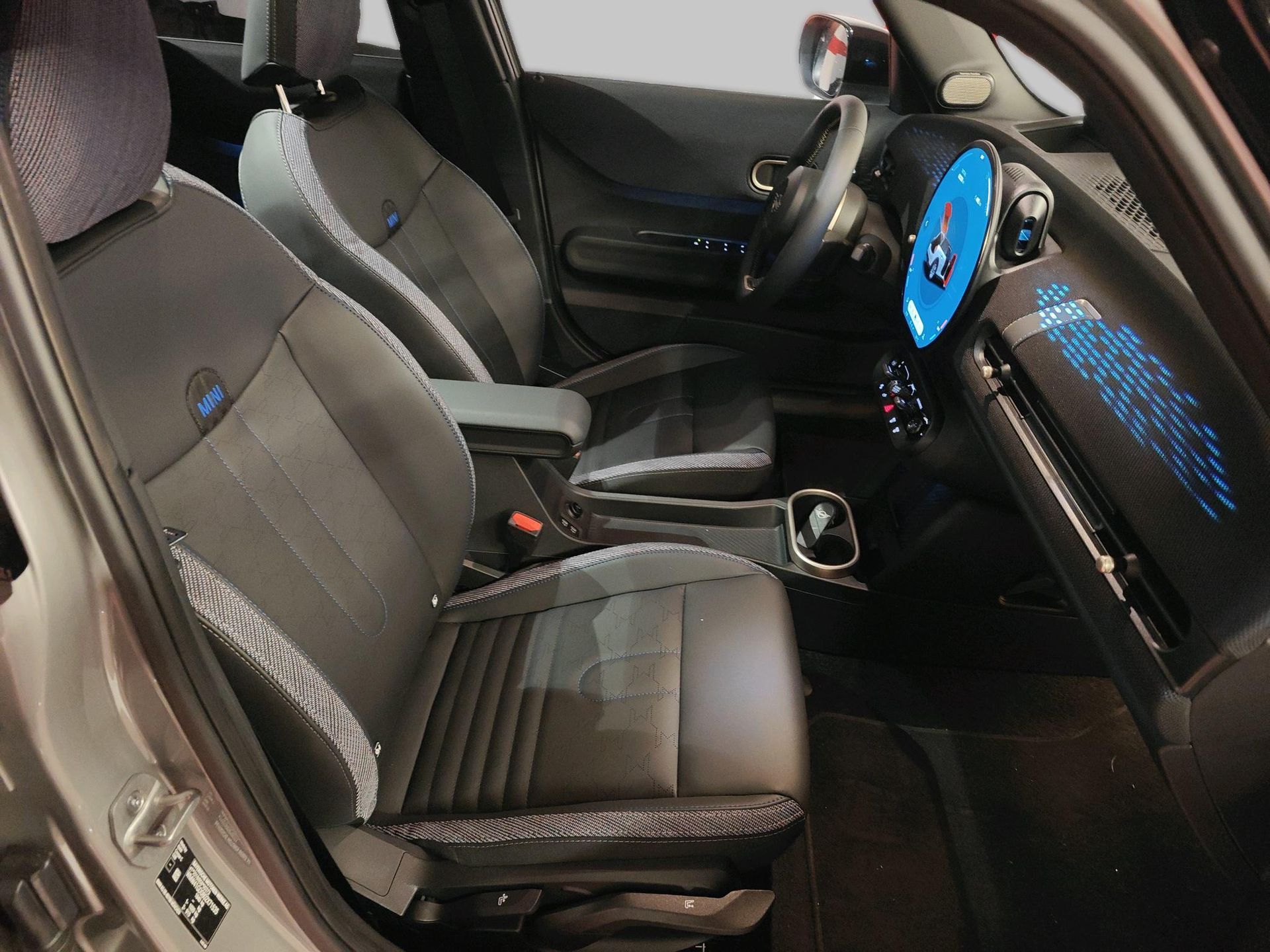 fotoG 8 del MINI MINI Cooper 5 Puertas C 115 kW (156 CV) 156cv Gasolina del 2025 en Madrid