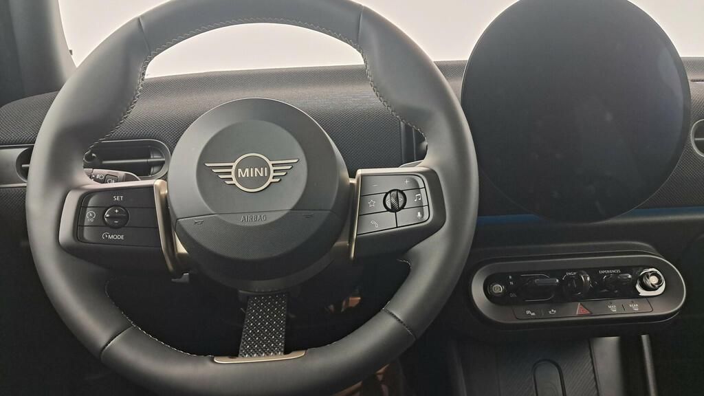 fotoG 7 del MINI MINI Cooper 5 Puertas C 115 kW (156 CV) 156cv Gasolina del 2025 en Madrid
