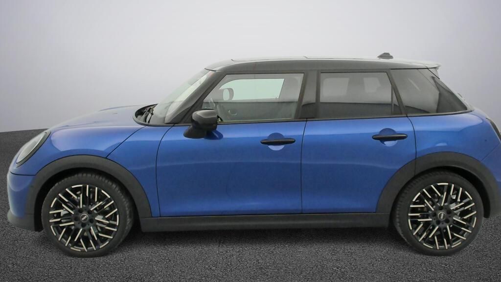 fotoG 3 del MINI MINI Cooper 5 Puertas S 150 kW (204 CV) 204cv Gasolina del 2025 en Madrid