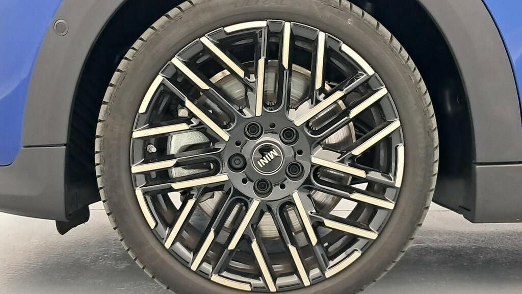 fotoG 13 del MINI MINI Cooper 5 Puertas S 150 kW (204 CV) 204cv Gasolina del 2025 en Madrid