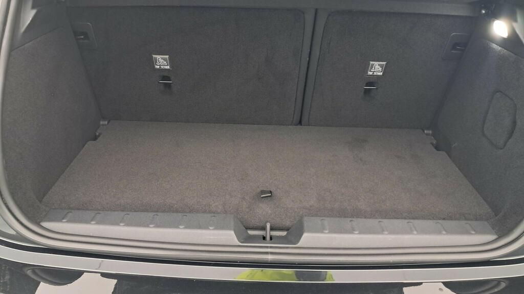 fotoG 10 del MINI MINI Cooper John Cooper Works E 190 kW (258 CV) 258cv Eléctrico del 2025 en Madrid