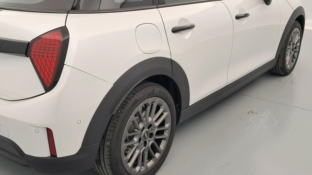 fotoG 18 del MINI MINI Cooper 5 Puertas C 115 kW (156 CV) 156cv Gasolina del 2025 en Madrid