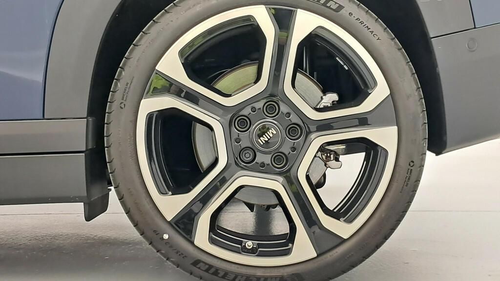 fotoG 13 del MINI MINI Aceman SE 160 kW (218 CV) 218cv Eléctrico del 2025 en Madrid