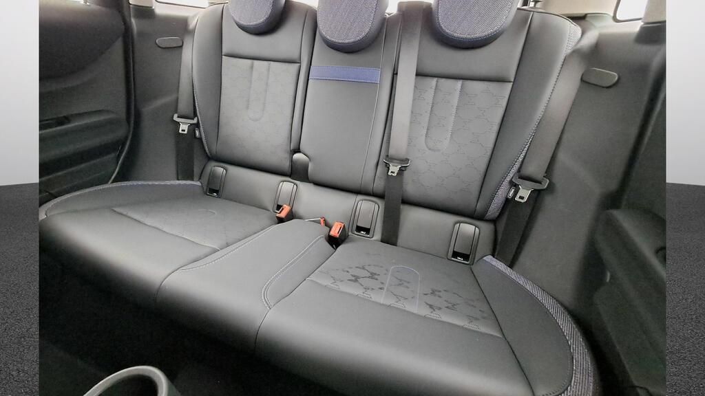 fotoG 9 del MINI MINI Cooper 5 Puertas C 115 kW (156 CV) 156cv Gasolina del 2025 en Madrid