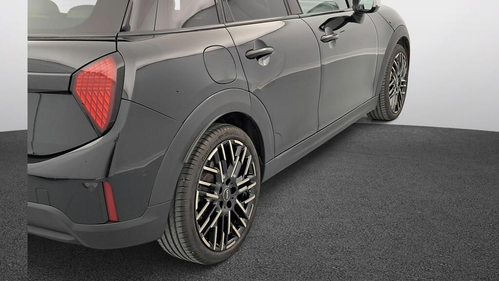 fotoG 17 del MINI MINI 5 Puertas Cooper C 115 kW (156 CV) 156cv Gasolina del 2025 en Madrid