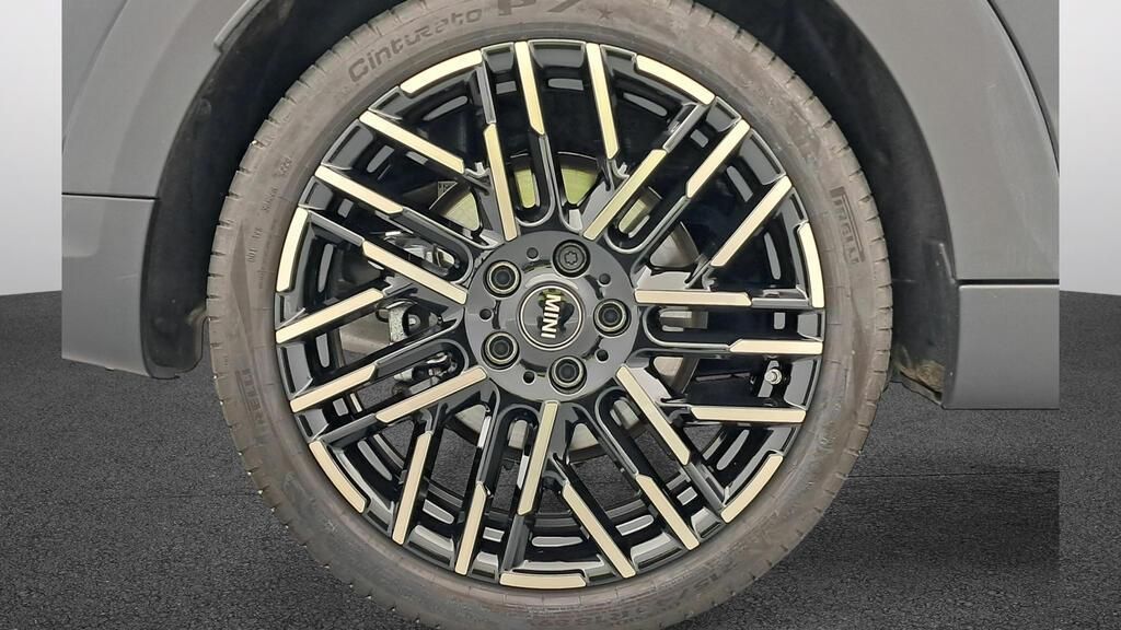 fotoG 13 del MINI MINI 5 Puertas Cooper C 115 kW (156 CV) 156cv Gasolina del 2025 en Madrid