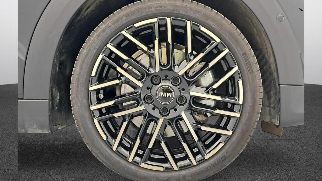 fotoG 14 del MINI MINI 5 Puertas Cooper C 115 kW (156 CV) 156cv Gasolina del 2025 en Madrid