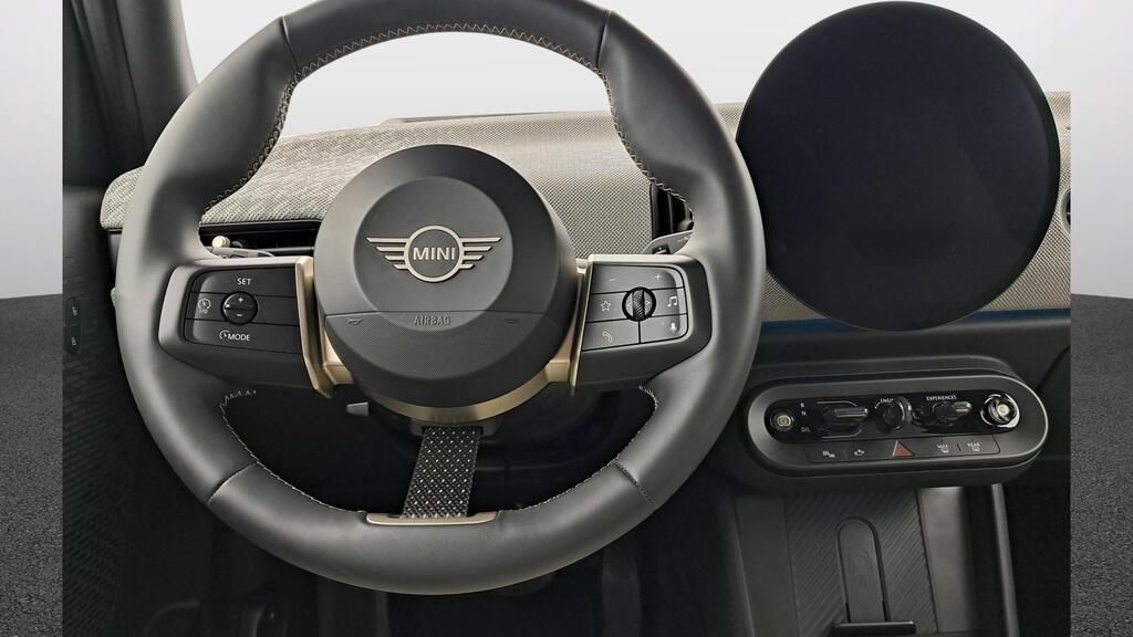 fotoG 7 del MINI MINI 5 Puertas Cooper C 115 kW (156 CV) 156cv Gasolina del 2025 en Madrid