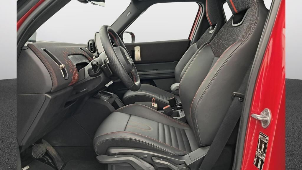 fotoG 8 del Mini MINI Countryman Countryman D 163cv Diésel del 2025 en Madrid