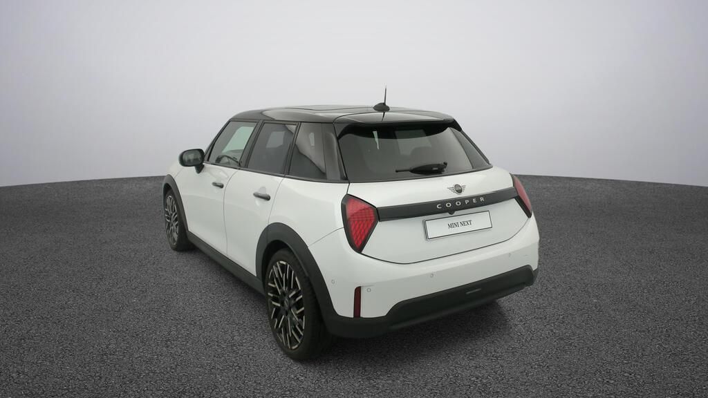 fotoG 4 del MINI MINI 5 Puertas Cooper C 115 kW (156 CV) 156cv Gasolina del 2025 en Madrid