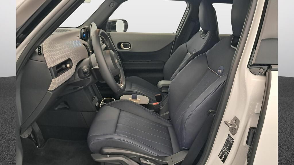 fotoG 8 del MINI MINI 5 Puertas Cooper C 115 kW (156 CV) 156cv Gasolina del 2025 en Madrid