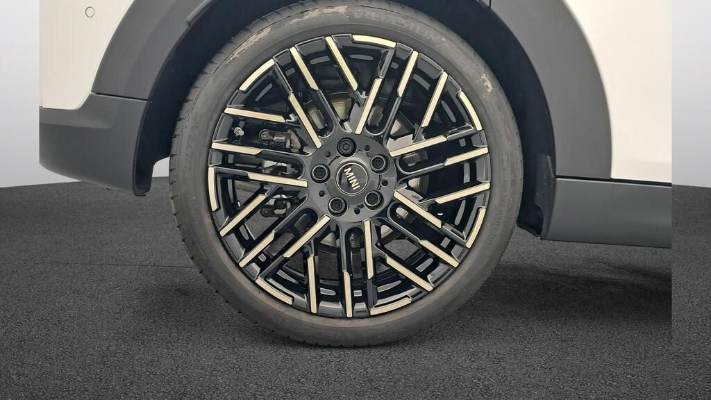 fotoG 12 del MINI MINI 5 Puertas Cooper C 115 kW (156 CV) 156cv Gasolina del 2025 en Madrid