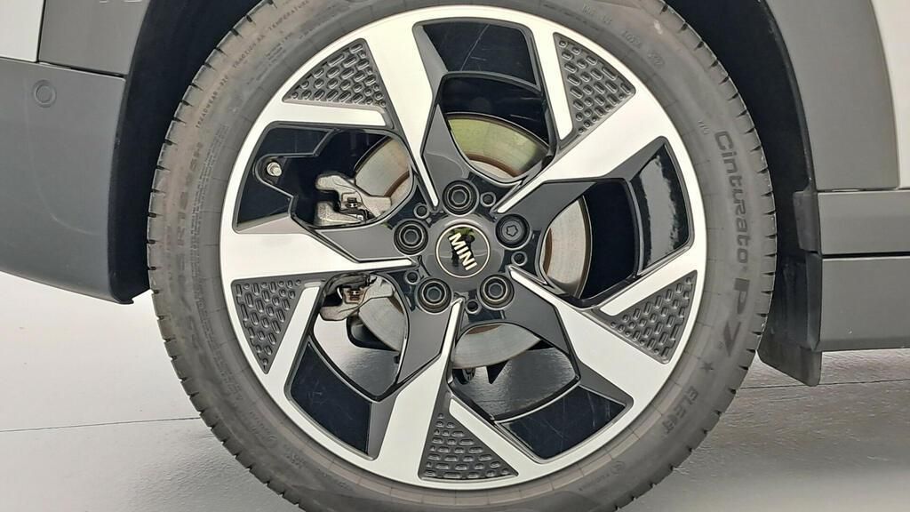 fotoG 12 del MINI MINI Aceman E 135 kW (184 CV) 184cv Eléctrico del 2025 en Madrid