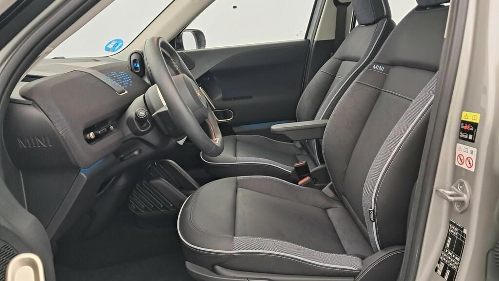 fotoG 8 del MINI MINI Aceman E 135 kW (184 CV) 184cv Eléctrico del 2025 en Madrid