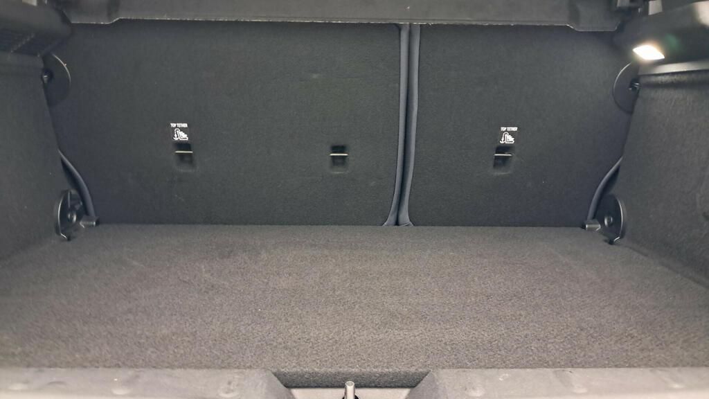 fotoG 10 del MINI MINI 5 Puertas Cooper C 115 kW (156 CV) 156cv Gasolina del 2025 en Madrid