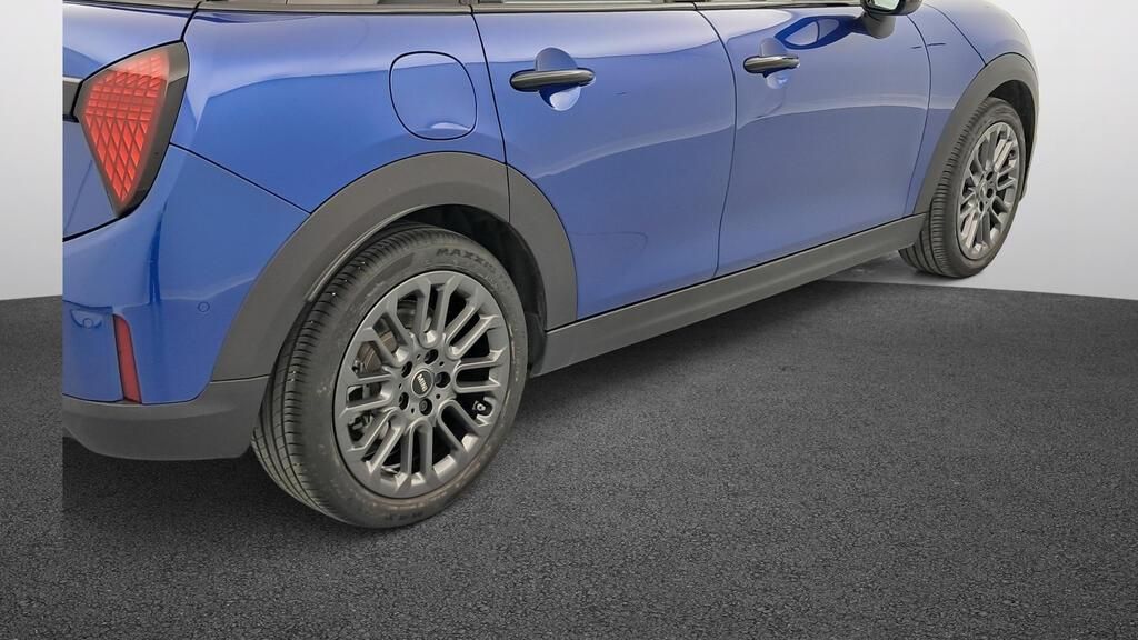 fotoG 18 del MINI MINI 5 Puertas Cooper C 115 kW (156 CV) 156cv Gasolina del 2025 en Madrid