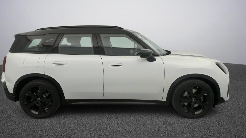 fotoG 3 del MINI MINI Countryman D 120 kW (163 CV) 163cv Diésel del 2025 en Madrid