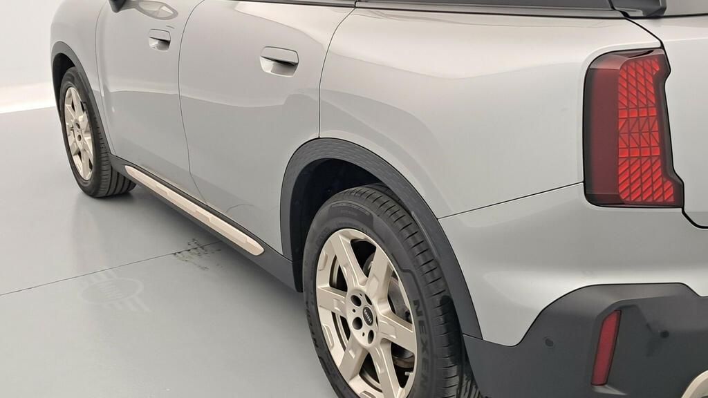 fotoG 17 del MINI MINI Countryman C 125 kW (170 CV) 170cv Gasolina del 2025 en Madrid