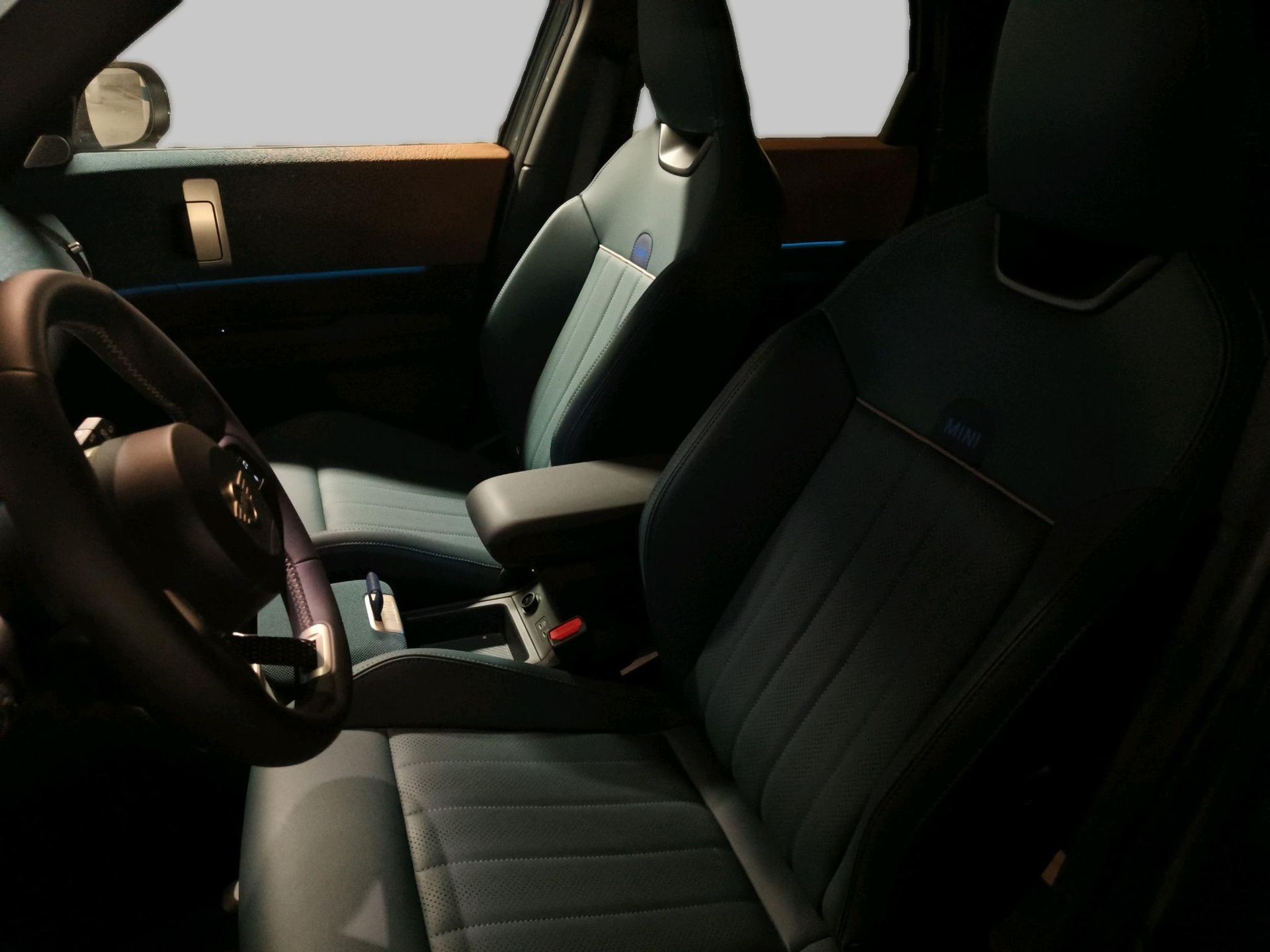 fotoG 8 del Mini MINI Countryman C 170cv Gasolina del 2025 en Madrid