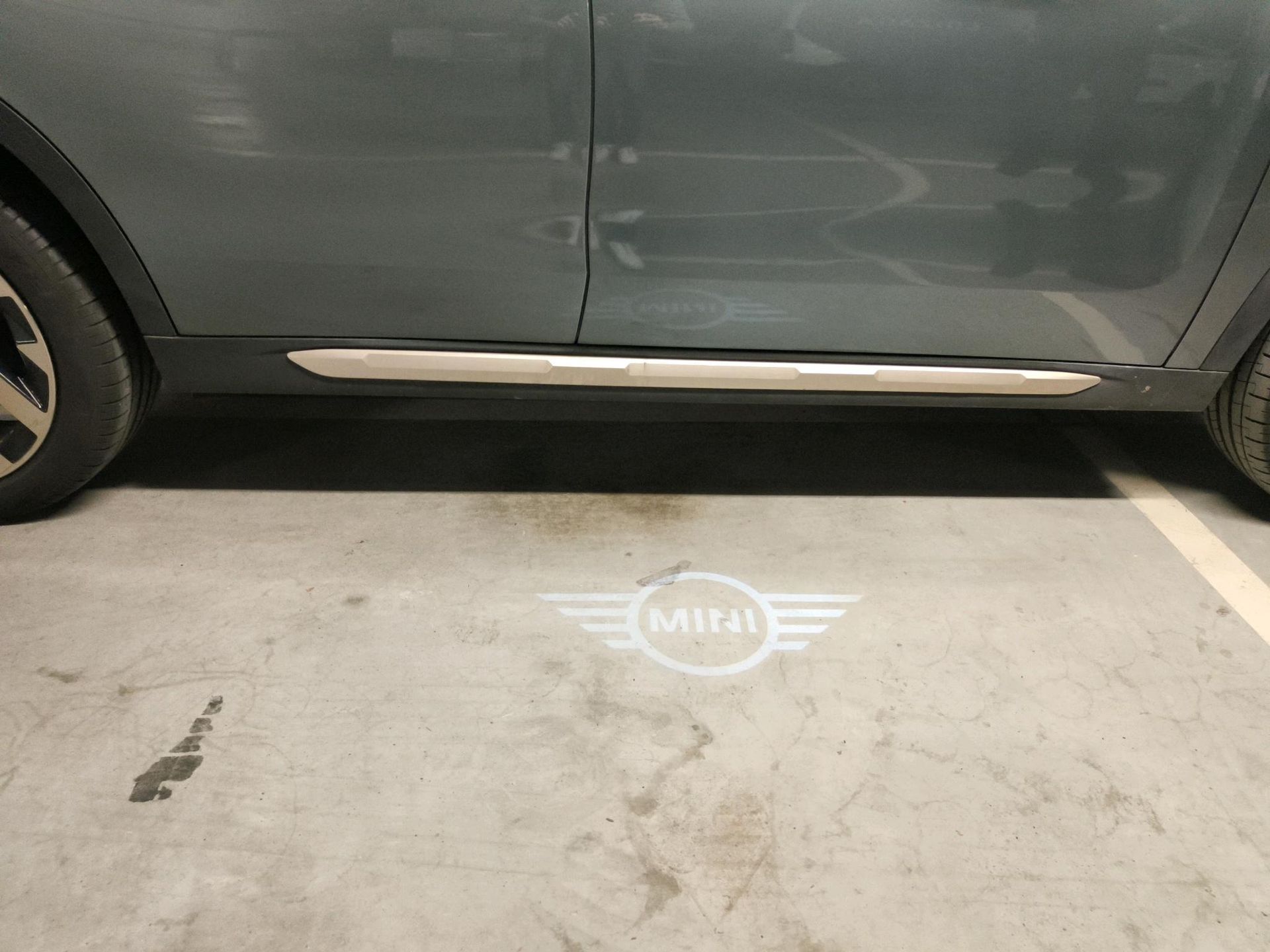 fotoG 16 del Mini MINI Countryman C 170cv Gasolina del 2025 en Madrid