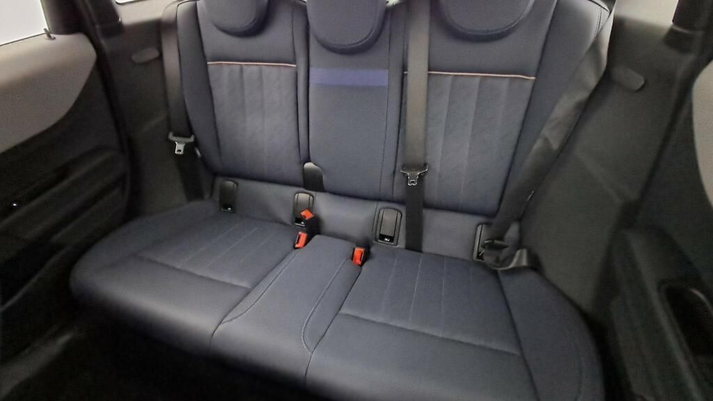 fotoG 9 del MINI MINI Cooper 5 Puertas S 150 kW (204 CV) 204cv Gasolina del 2025 en Madrid