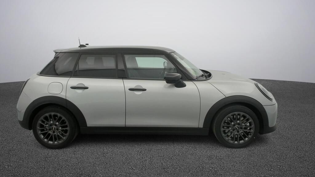 fotoG 3 del MINI MINI Cooper 5 Puertas S 150 kW (204 CV) 204cv Gasolina del 2025 en Madrid