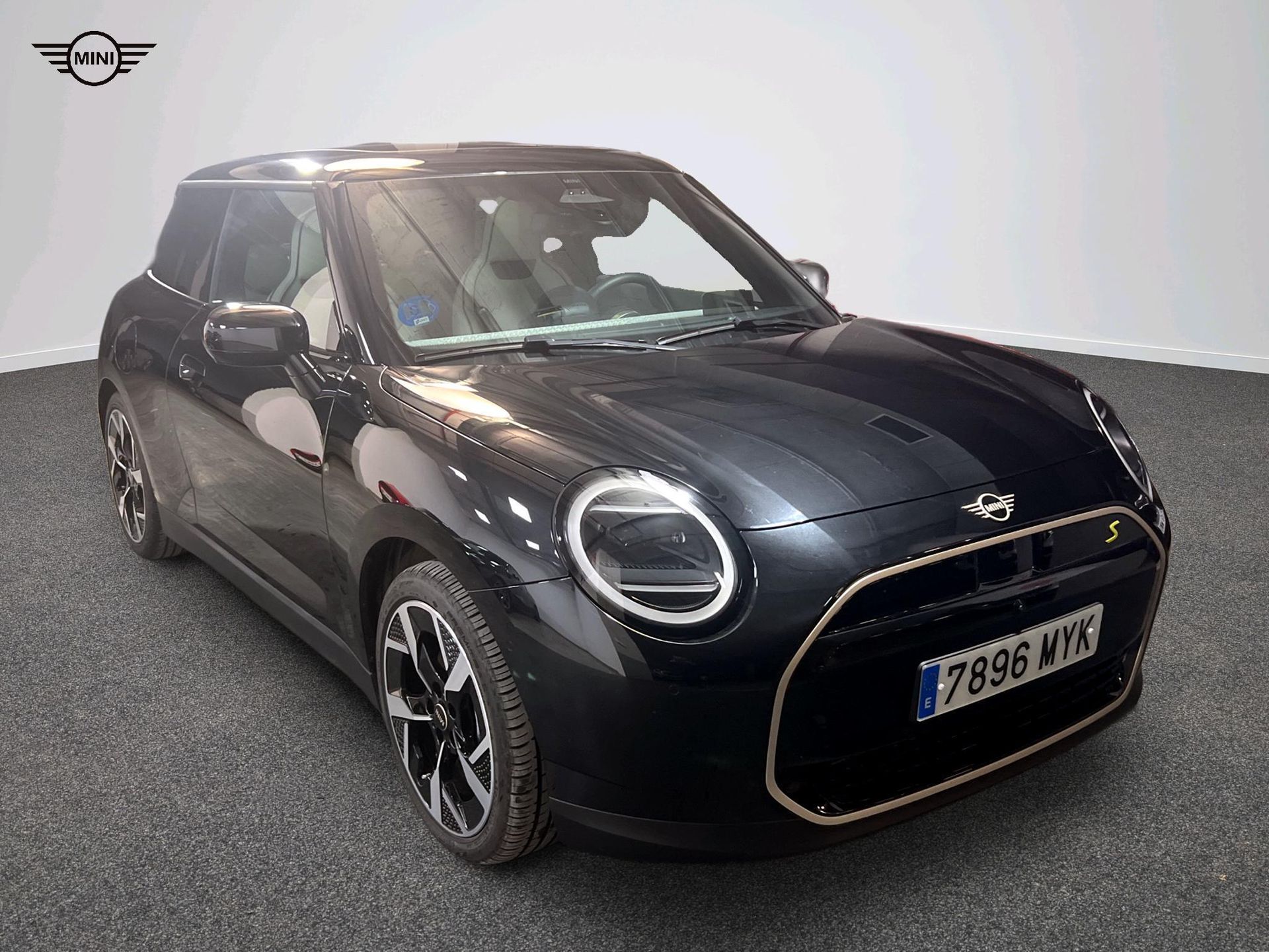 fotoG 15 del MINI MINI 3 Puertas Cooper SE 160 kW (218 CV) 218cv Eléctrico del 2025 en Madrid