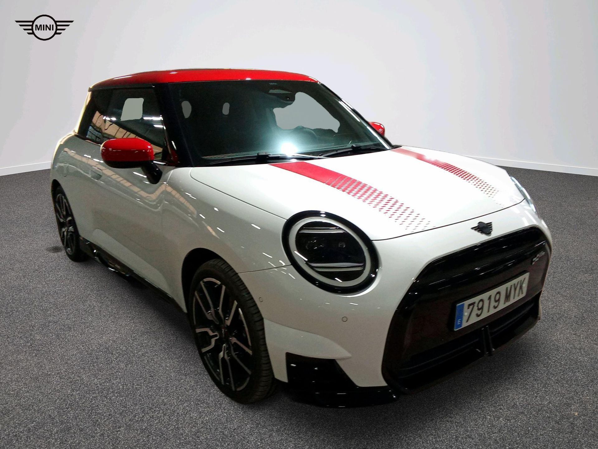 fotoG 15 del MINI MINI 3 Puertas Cooper SE 160 kW (218 CV) 218cv Eléctrico del 2025 en Madrid