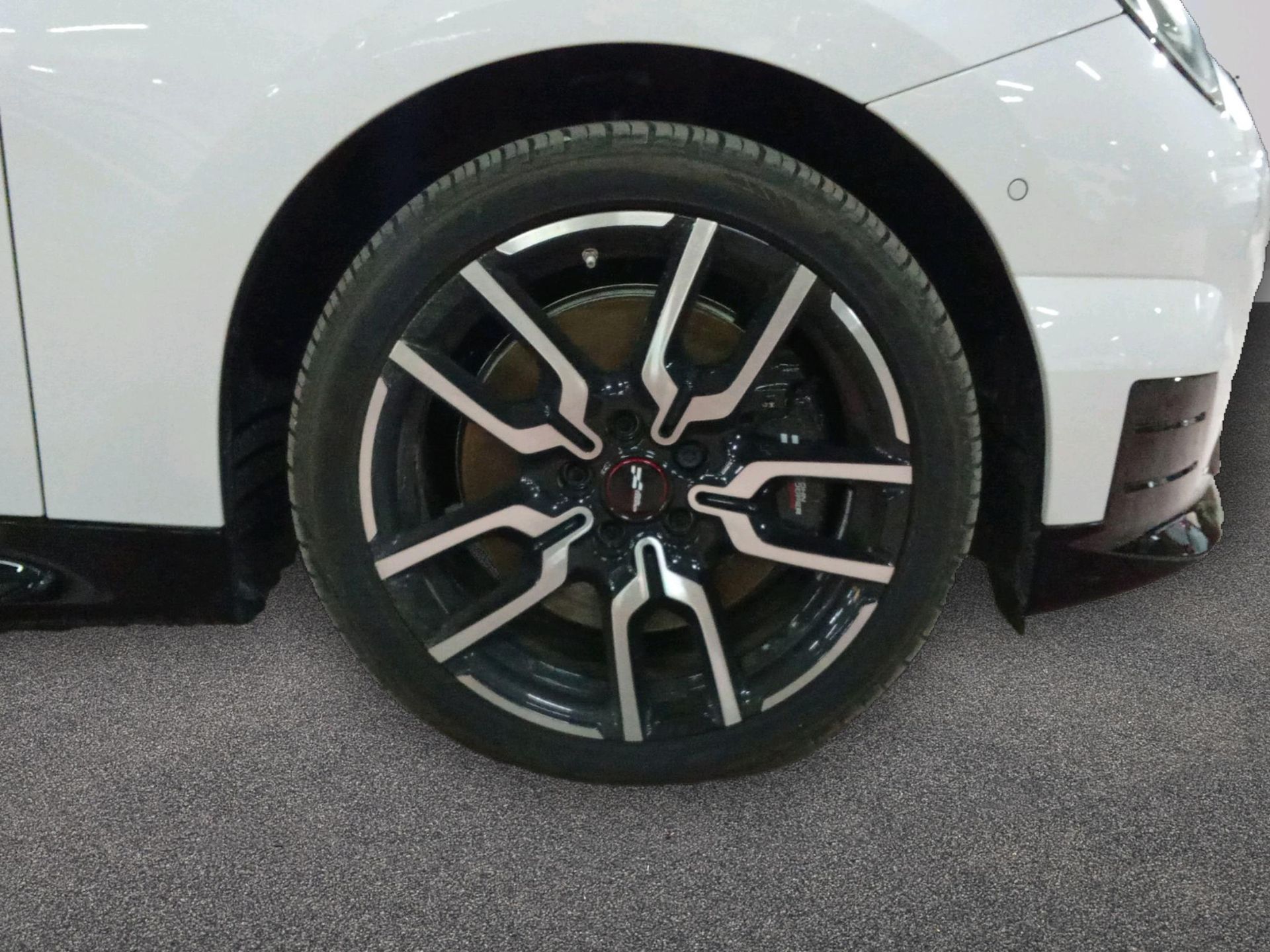 fotoG 13 del MINI MINI 3 Puertas Cooper SE 160 kW (218 CV) 218cv Eléctrico del 2025 en Madrid