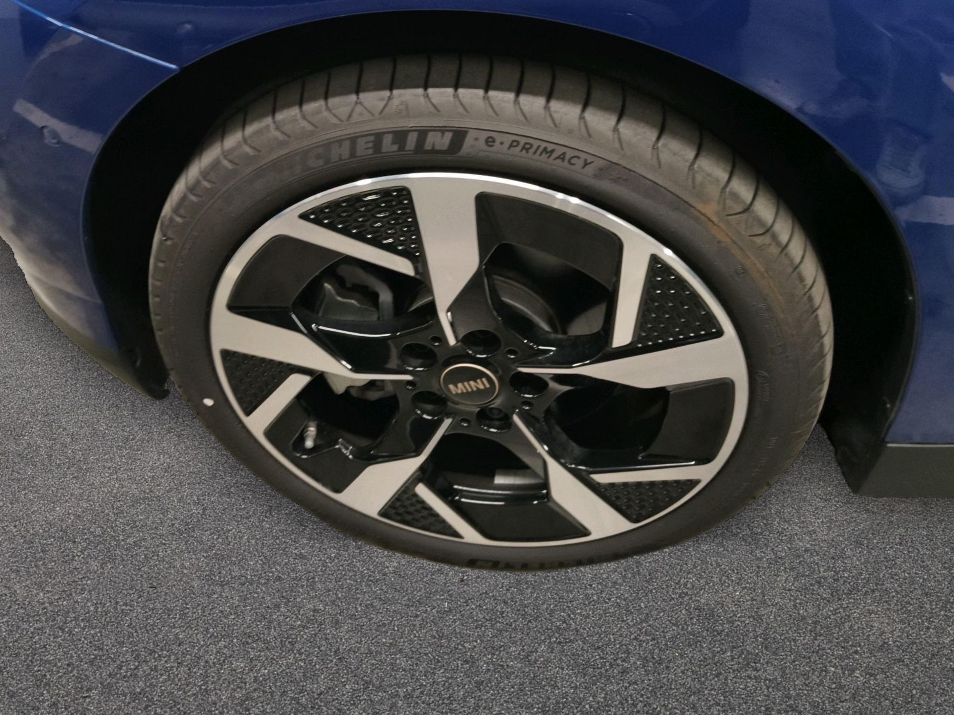 fotoG 11 del MINI MINI 3 Puertas Cooper E 135 kW (184 CV) 184cv Eléctrico del 2025 en Madrid