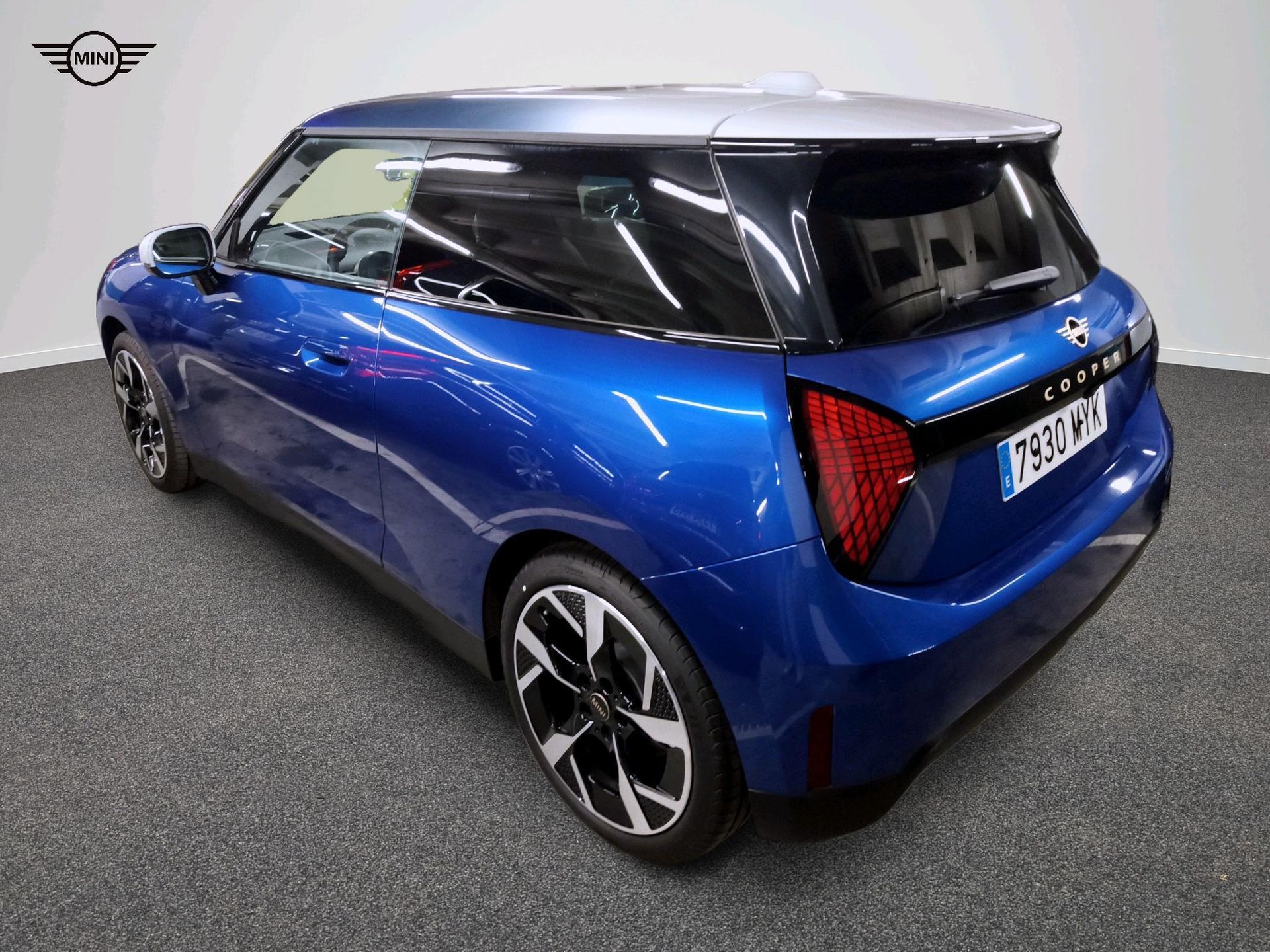 fotoG 5 del MINI MINI 3 Puertas Cooper E 135 kW (184 CV) 184cv Eléctrico del 2025 en Madrid