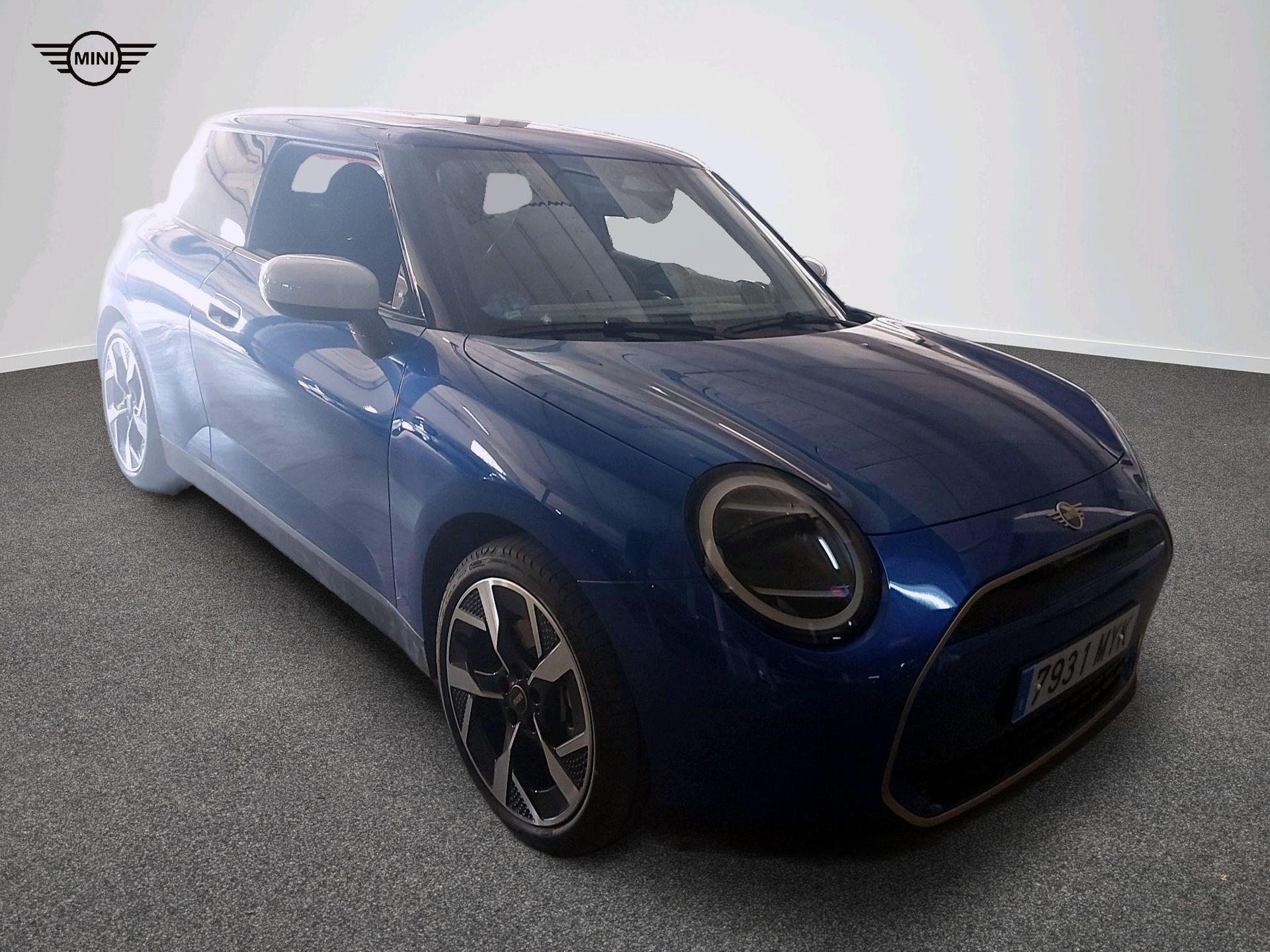 fotoG 15 del MINI MINI 3 Puertas Cooper E 135 kW (184 CV) 184cv Eléctrico del 2025 en Madrid