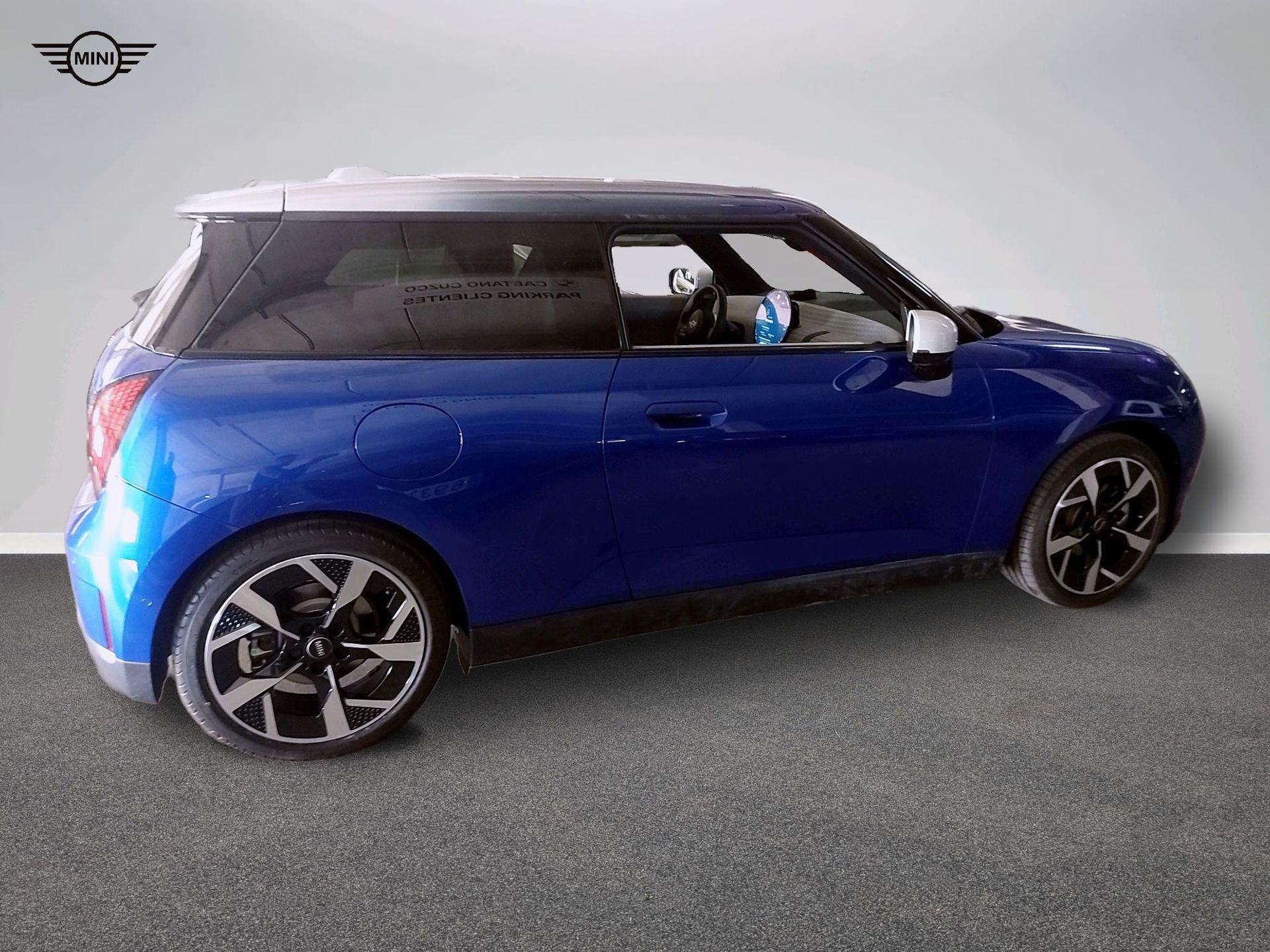 fotoG 3 del MINI MINI 3 Puertas Cooper E 135 kW (184 CV) 184cv Eléctrico del 2025 en Madrid