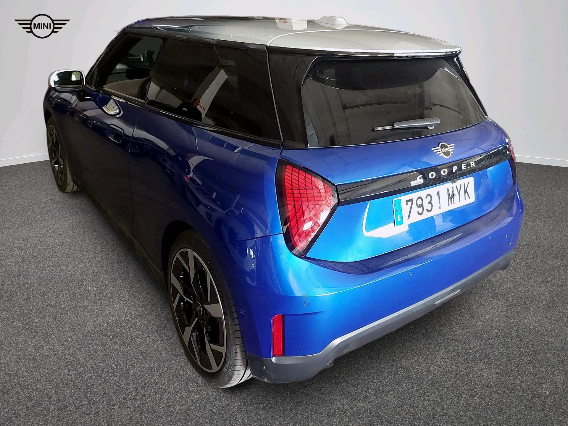 fotoG 4 del MINI MINI 3 Puertas Cooper E 135 kW (184 CV) 184cv Eléctrico del 2025 en Madrid