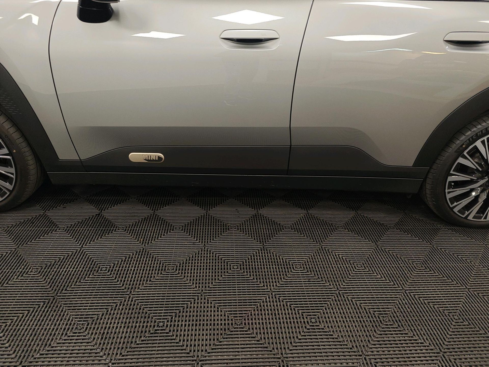 fotoG 17 del MINI MINI Aceman E 135 kW (184 CV) 184cv Eléctrico del 2025 en Madrid