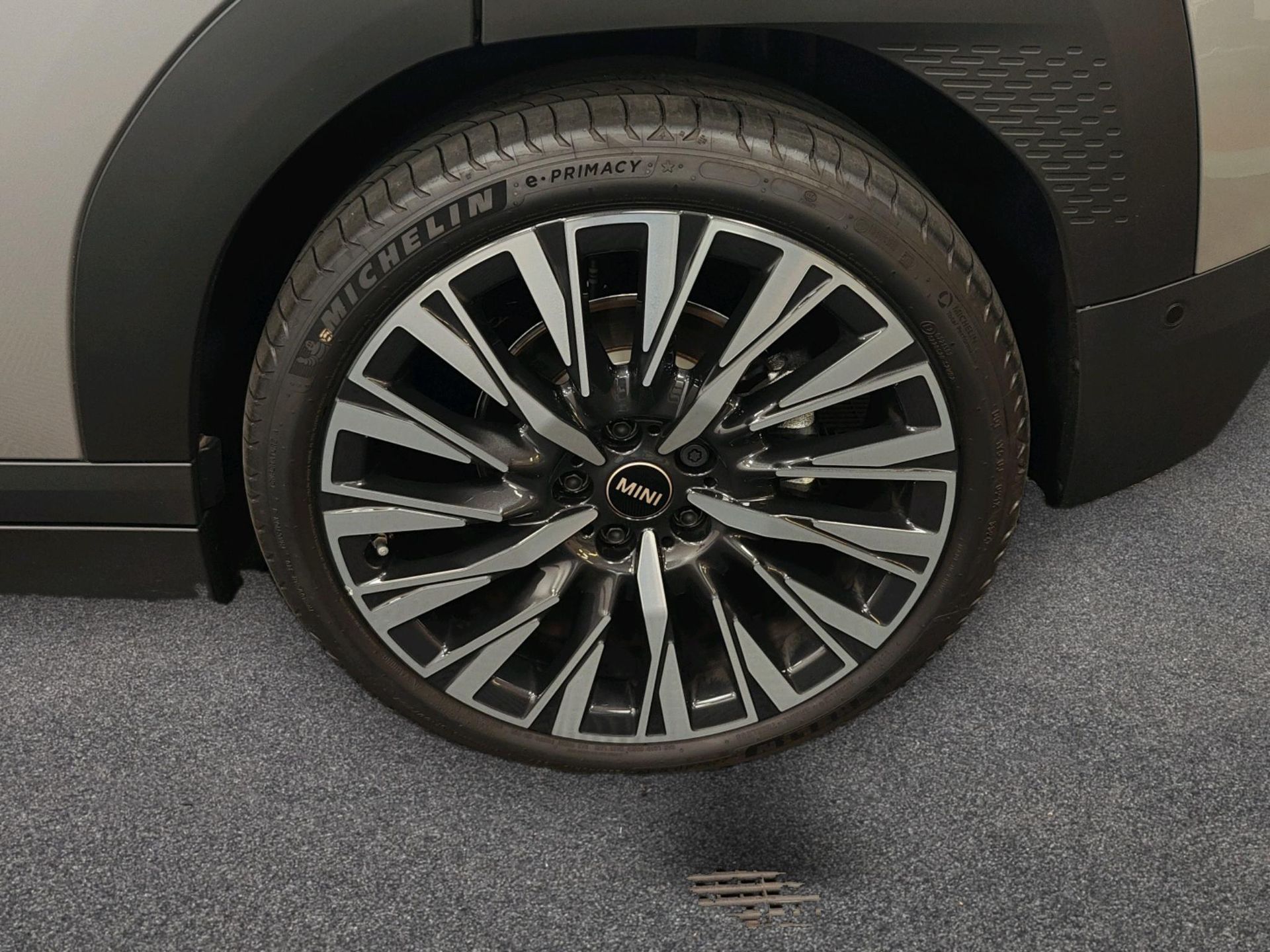 fotoG 11 del MINI MINI Aceman E 135 kW (184 CV) 184cv Eléctrico del 2025 en Madrid