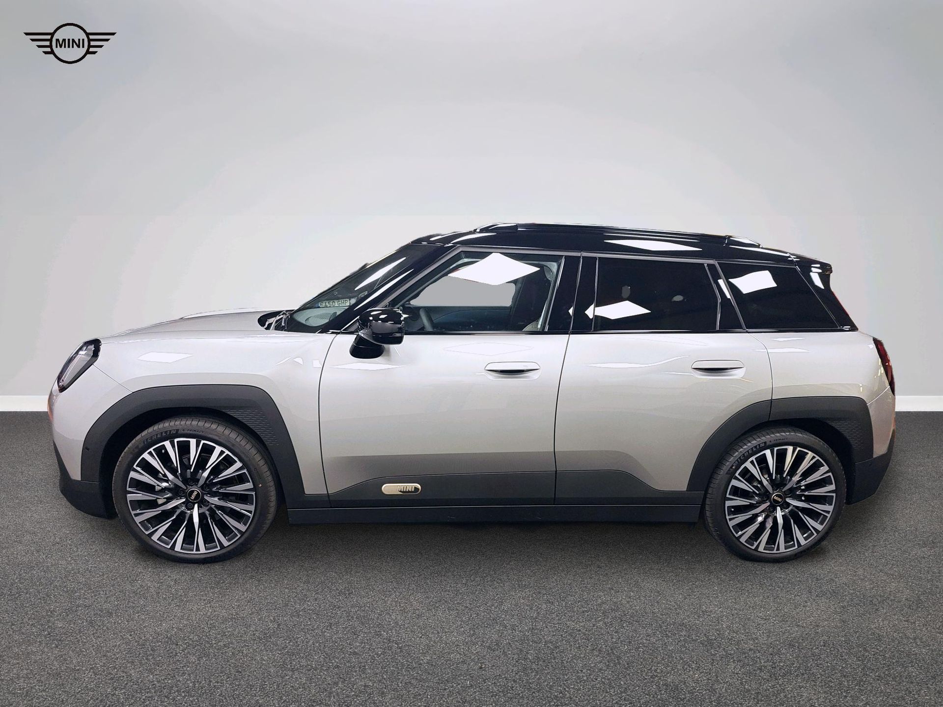 fotoG 3 del MINI MINI Aceman E 135 kW (184 CV) 184cv Eléctrico del 2025 en Madrid