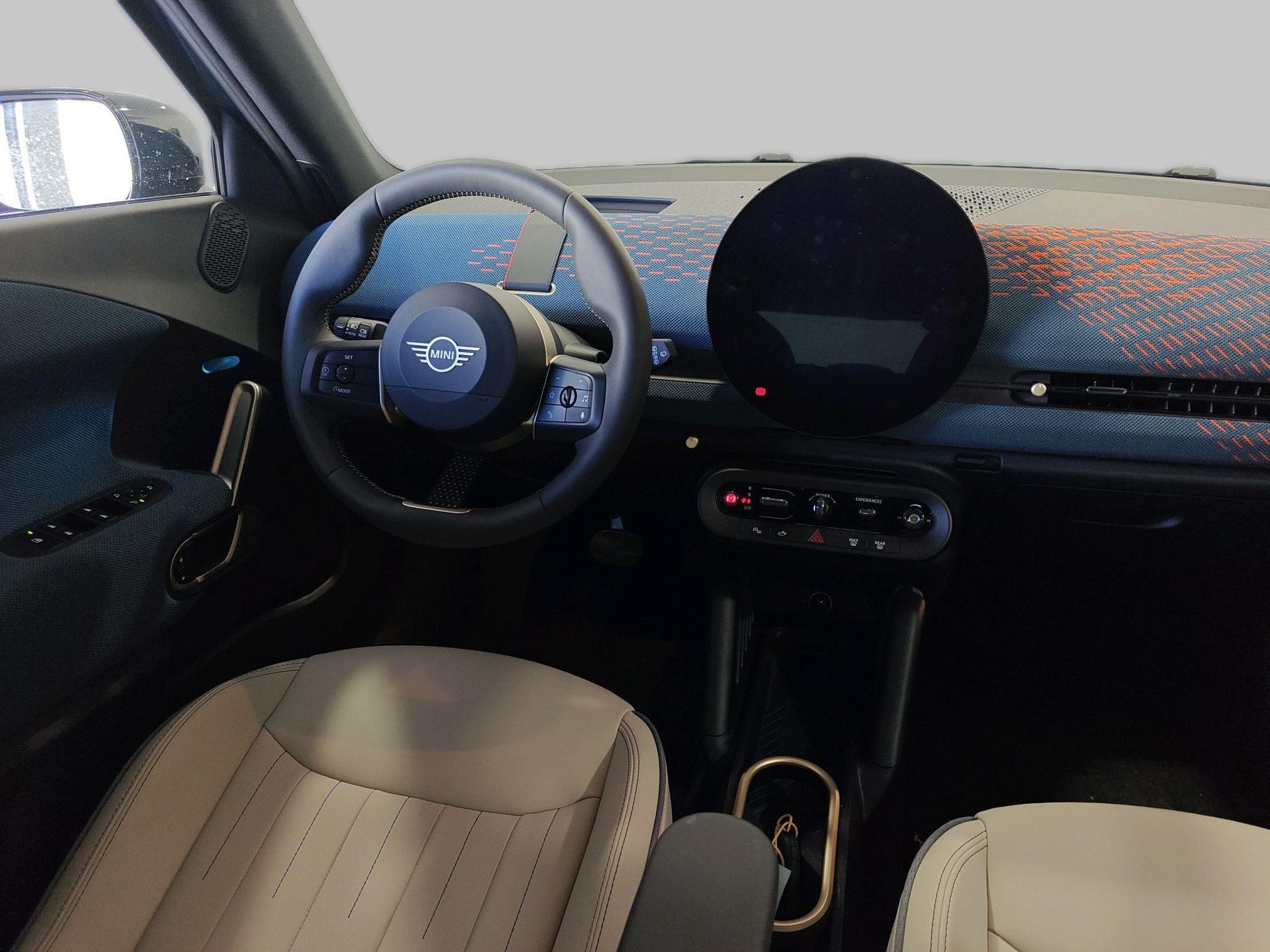 fotoG 7 del MINI MINI Aceman E 135 kW (184 CV) 184cv Eléctrico del 2025 en Madrid