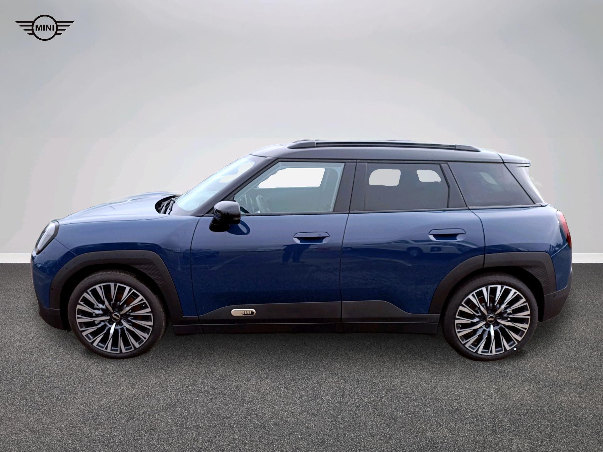 fotoG 3 del MINI MINI Aceman E 135 kW (184 CV) 184cv Eléctrico del 2025 en Madrid