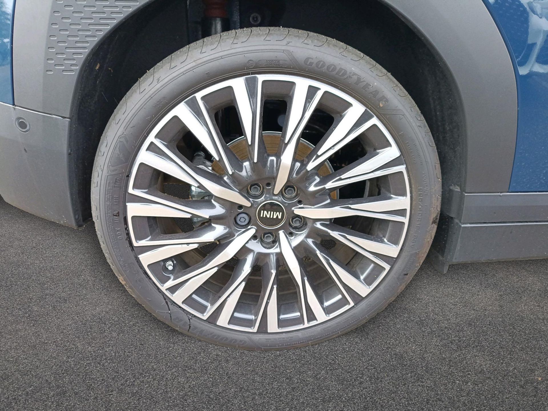 fotoG 13 del MINI MINI Aceman E 135 kW (184 CV) 184cv Eléctrico del 2025 en Madrid