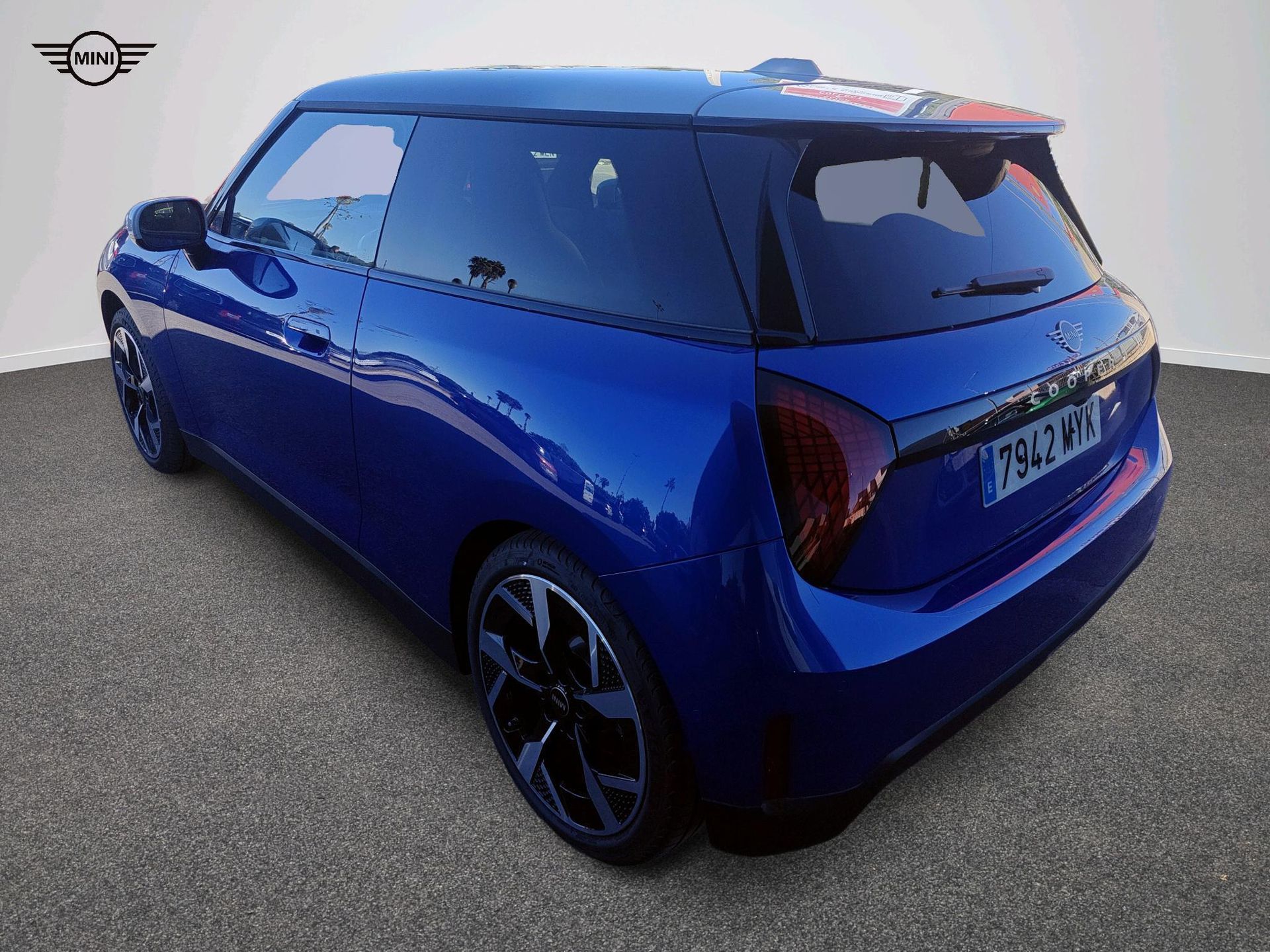 fotoG 4 del MINI MINI 3 Puertas Cooper E 135 kW (184 CV) 184cv Eléctrico del 2025 en Madrid