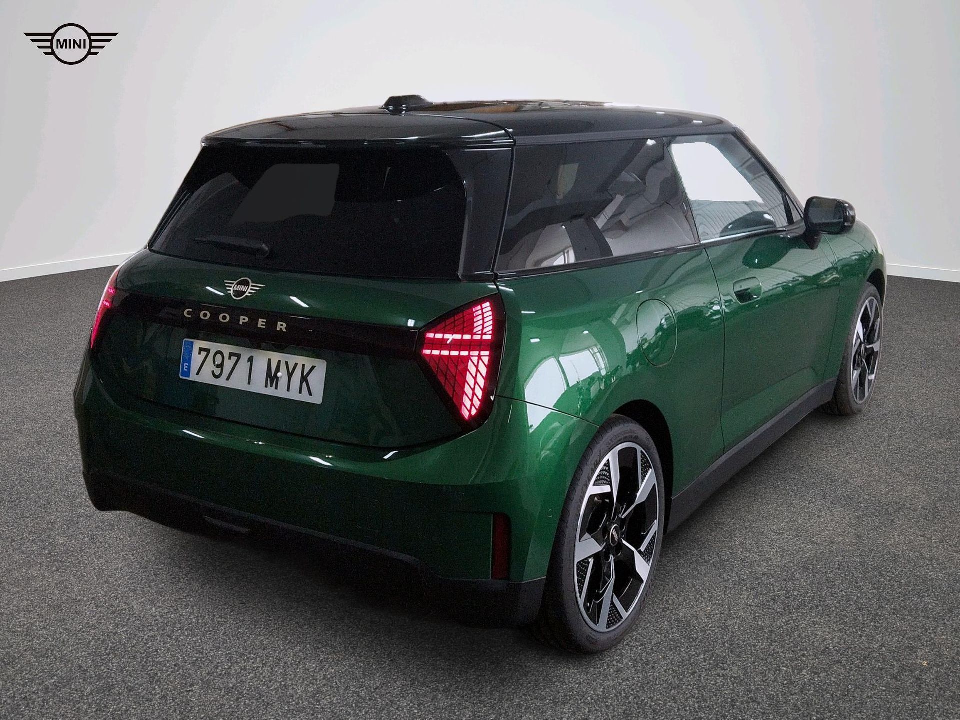 fotoG 4 del MINI MINI 3 Puertas Cooper E 135 kW (184 CV) 184cv Eléctrico del 2025 en Madrid