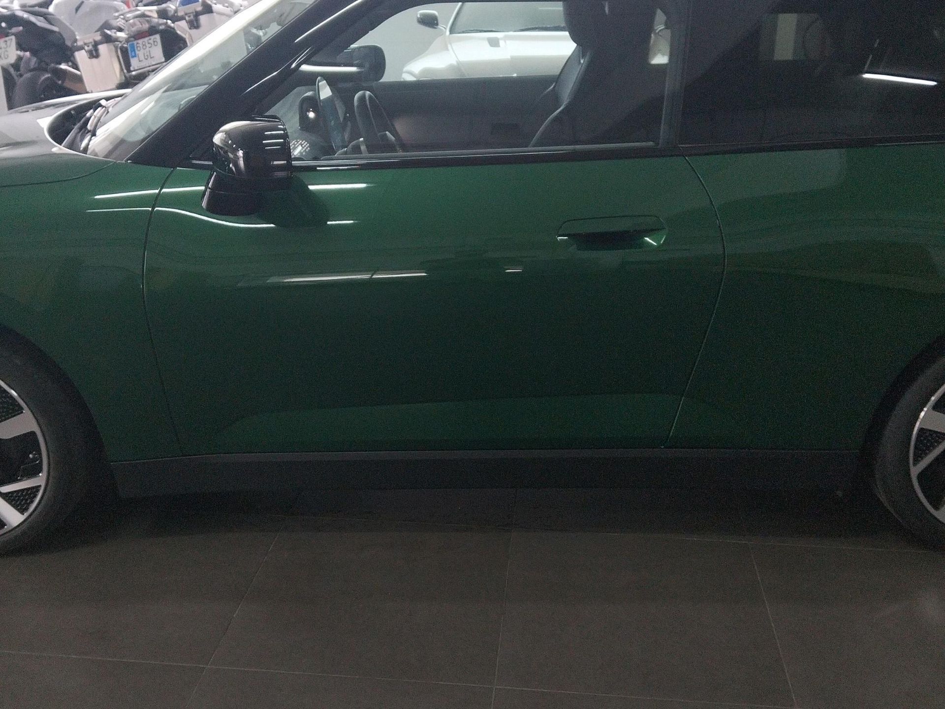 fotoG 17 del MINI MINI 3 Puertas Cooper E 135 kW (184 CV) 184cv Eléctrico del 2025 en Madrid