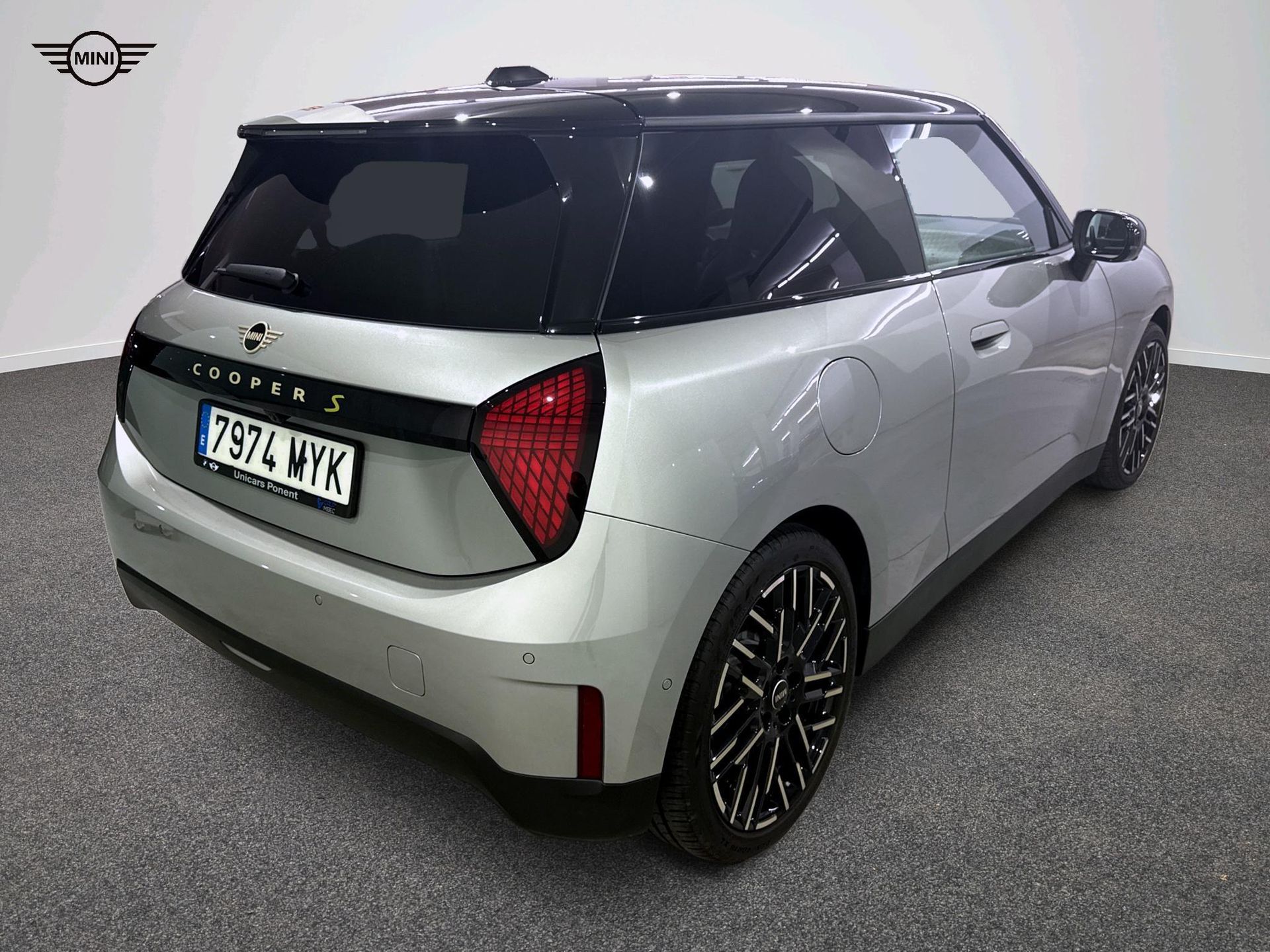 fotoG 4 del MINI MINI 3 Puertas Cooper SE 160 kW (218 CV) 218cv Eléctrico del 2025 en Madrid