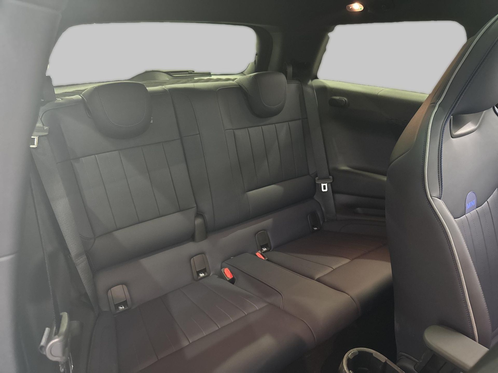 fotoG 9 del MINI MINI 3 Puertas Cooper SE 160 kW (218 CV) 218cv Eléctrico del 2025 en Madrid