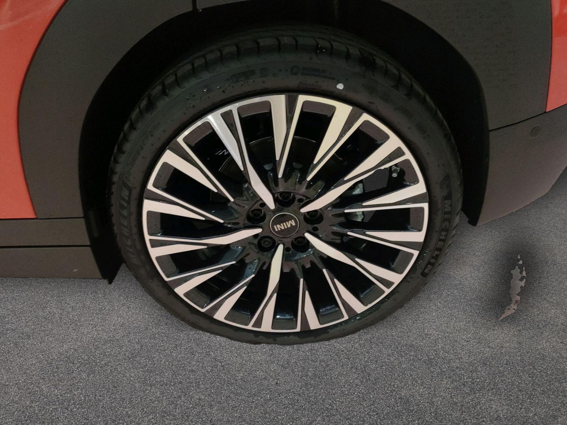 fotoG 14 del MINI MINI Aceman E 135 kW (184 CV) 184cv Eléctrico del 2025 en Madrid