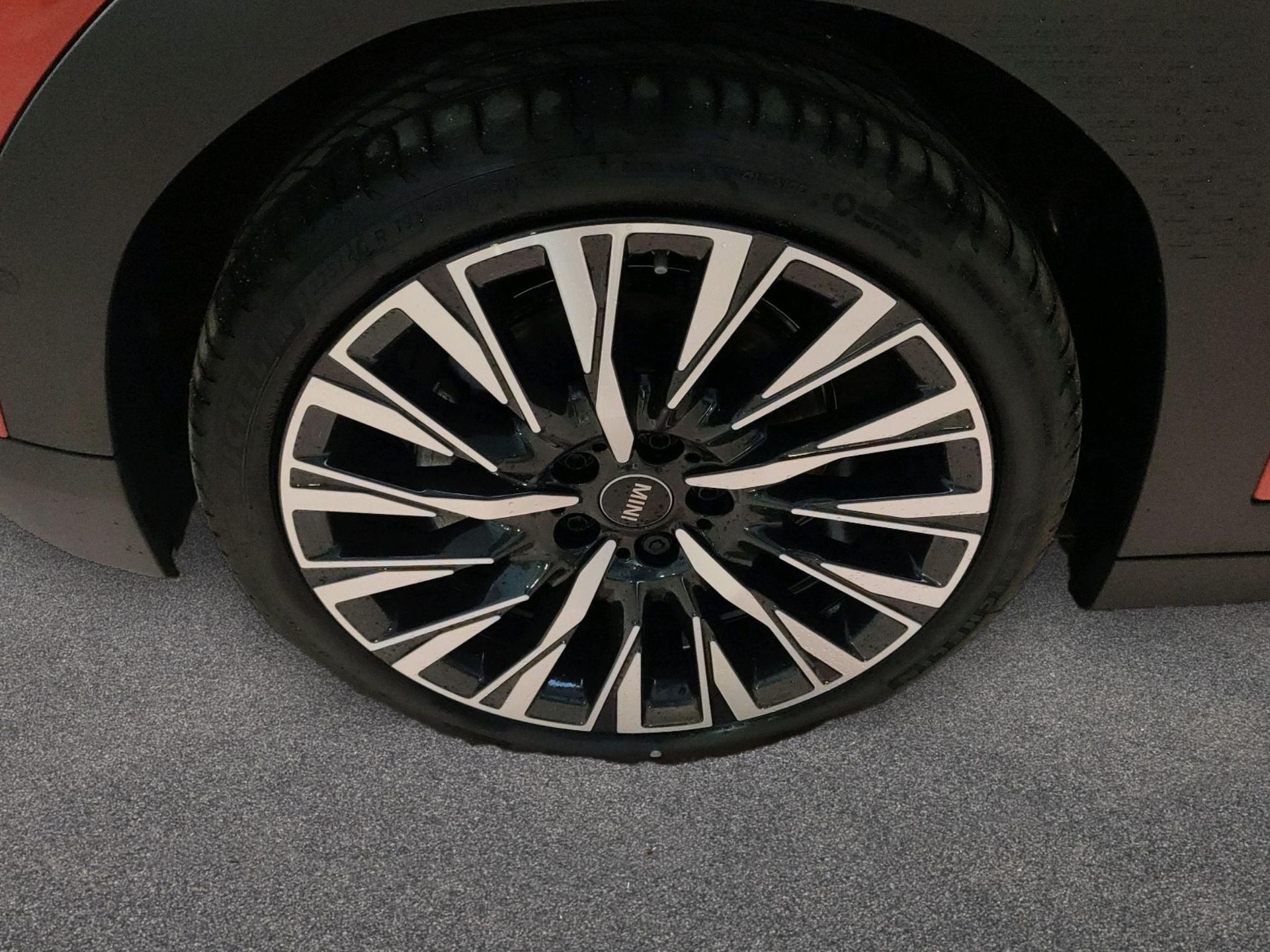 fotoG 13 del MINI MINI Aceman E 135 kW (184 CV) 184cv Eléctrico del 2025 en Madrid