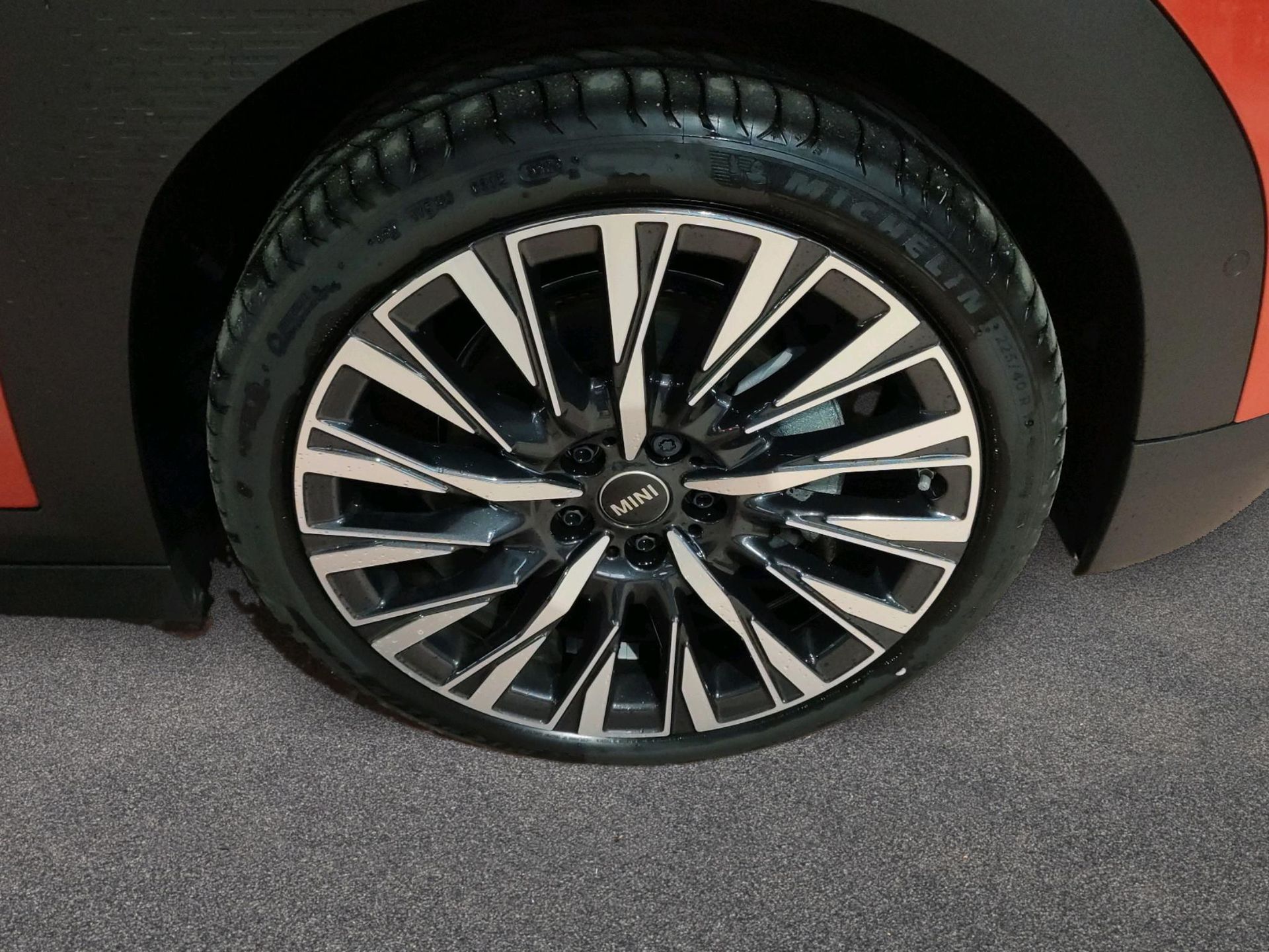 fotoG 11 del MINI MINI Aceman E 135 kW (184 CV) 184cv Eléctrico del 2025 en Madrid