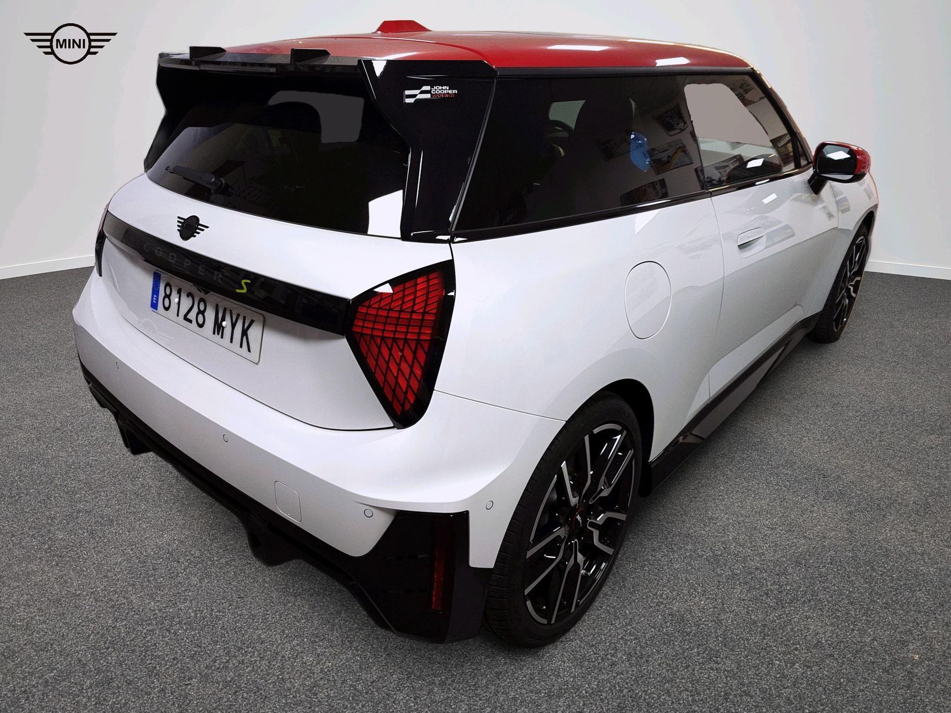 fotoG 4 del MINI MINI 3 Puertas Cooper SE 160 kW (218 CV) 218cv Eléctrico del 2025 en Madrid